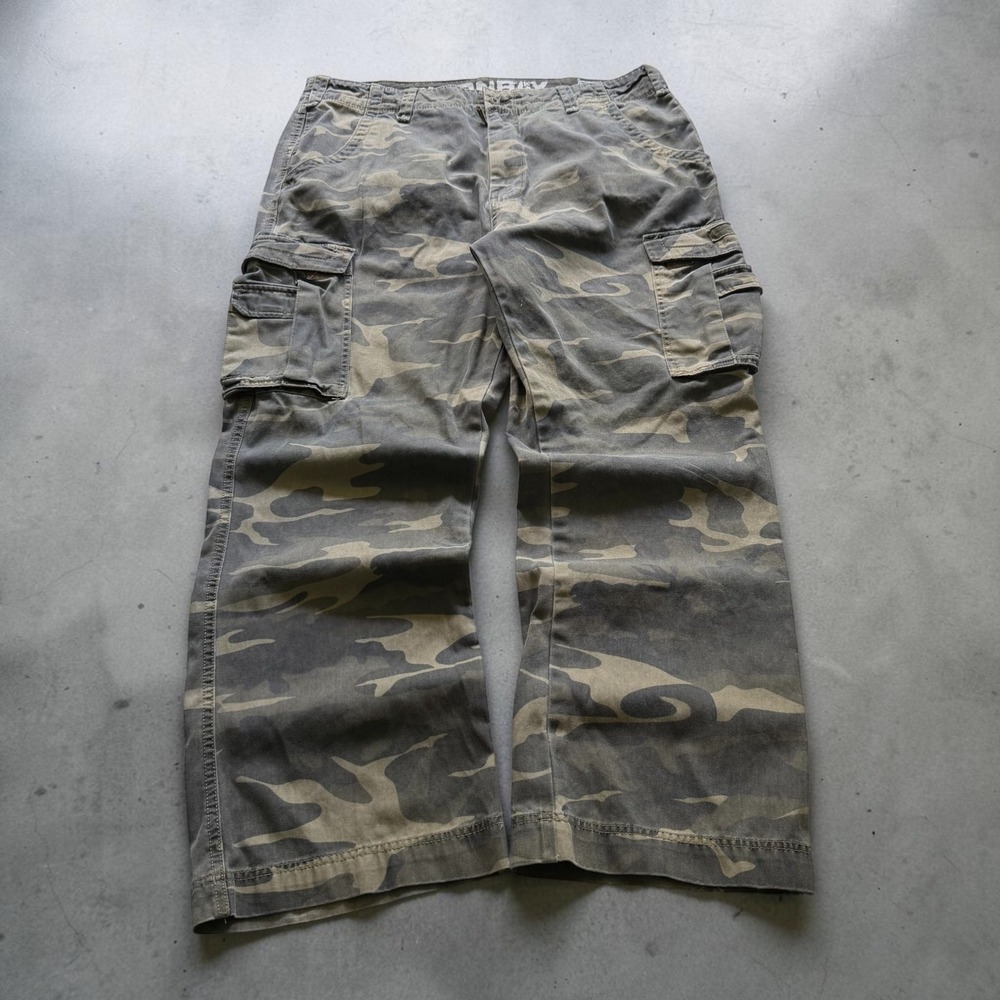 Unionbay Mens Camo Cargo Pants Green Brown Size 40x32 Cotton Relaxed Fit